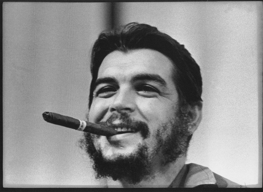 El Che amenazó con lanzar bombas nucleares sobre EEUU ¿ a quién se le pidió estas bombas?