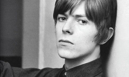 Nacido David Robert Jones, después de su primer disco, se cambió el nombre por David Bowie. ¿Por qué?