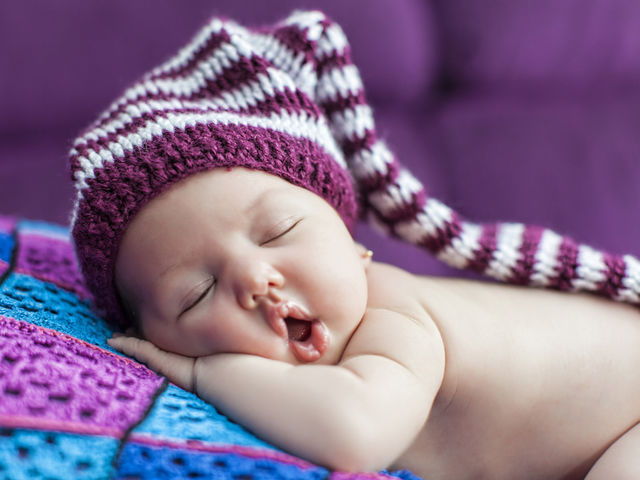 ¿Cuántas horas de sueño pierden en promedio los padres durante el primer año de vida de su nuevo bebé?