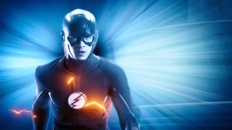 ¿En qué episodio Flash viaja en el tiempo por primera vez?