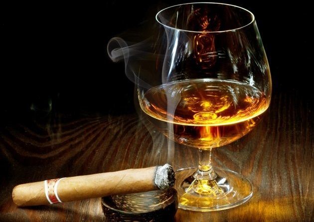 28515 - ¿Consumes alcohol o tabaco?